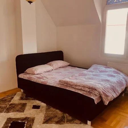 Apartment Near City Center